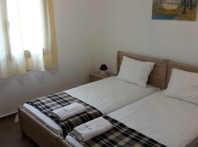 Konaki Lantställe *